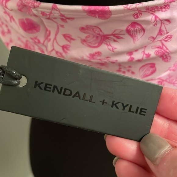 NWT KENDALL + KYLIE BATHING SUIT TOP SIZE XL - Picture 7 of 8